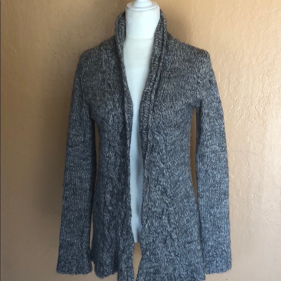 ⭐️✨2 for$15 ✨⭐️ Berreti Cardigan size small - Picture 2 of 7